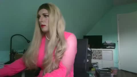 Alice online show from January 17, 11:30 am