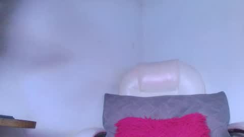 Alicia Kyse  online show from March 12, 9:12 am