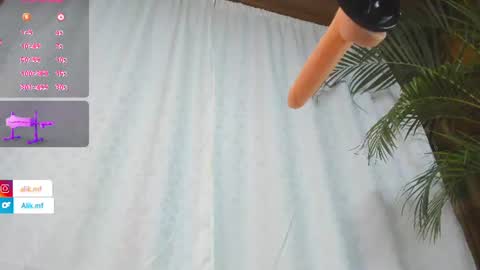 aliciakozlov online show from July 16, 12:36 am