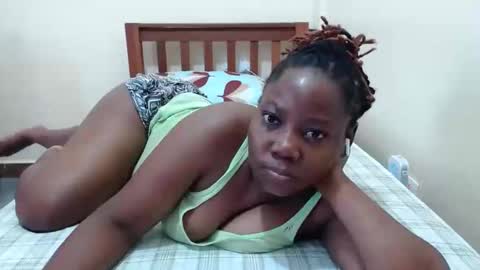 alicialust1 online show from March 2, 4:07 am