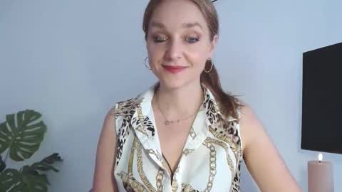 Alicia online show from March 12, 8:07 am