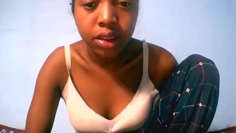 alicianah online show from January 9, 7:03 am