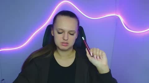 Snapshot of alicie_dream_ chatting on September 23, 5:56 am Alicie online show from September 23, 5:56 am