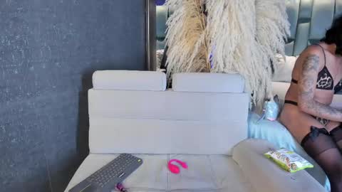 Ali Diaz online show from October 4, 8:50 pm