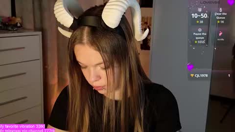 Alina and Ben online show from September 14, 7:37 pm