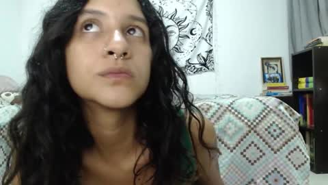 Snapshot of alinawoolf_ chatting on December 20, 1:58 am  Ali  online show from December 20, 1:58 am