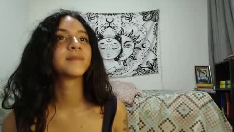 Snapshot of alinawoolf_ chatting on February 2, 9:51 am  Ali  online show from February 2, 9:51 am