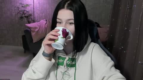 Aline Greeeen online show from September 21, 12:47 am