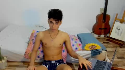 AliotTwink online show from December 2, 3:49 am