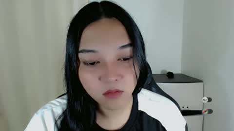 Shanti xhey online show from February 17, 6:29 pm