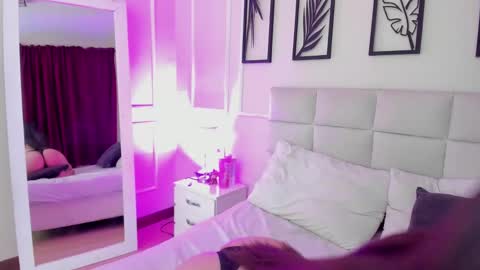     online show from March 10, 7:50 pm