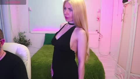 Alisa Aleks online show from May 6, 4:46 pm
