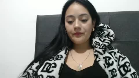 alisha_9997 online show from October 2, 11:58 pm