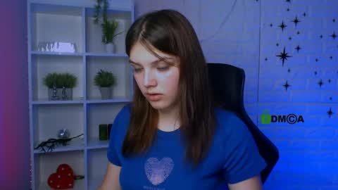 Alisha online show from May 22, 1:51 pm