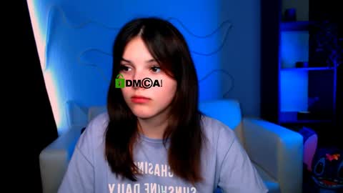 Alisha online show from May 25, 9:04 am