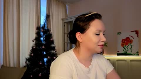 Alisia online show from January 13, 8:33 am