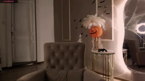 Alisia online show from October 22, 9:12 am