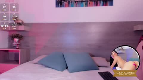 Snapshot of alison222_ chatting on February 21, 7:54 pm A L I S O N online show from February 21, 7:54 pm