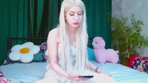 Alison online show from March 8, 11:31 pm