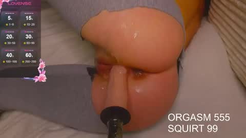 alissaaasex online show from October 28, 8:15 am