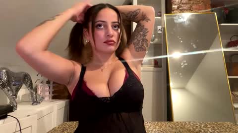 alissajaede online show from January 31, 1:33 am