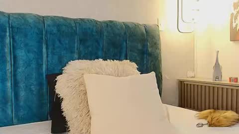 alisson_fox69 online show from October 25, 3:51 am