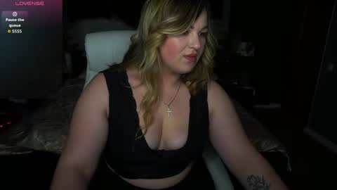 alissyagrayy online show from April 26, 1:09 pm