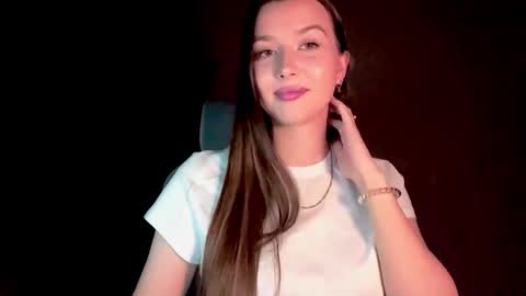 Annie online show from November 25, 12:48 pm