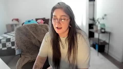 alix_valentine online show from September 18, 10:47 pm