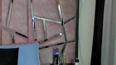 alix online show from October 13, 12:56 am