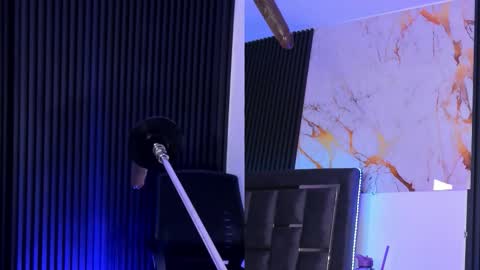 Aliyahs stone online show from October 18, 5:44 am