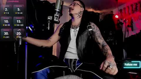   online show from October 27, 7:03 pm