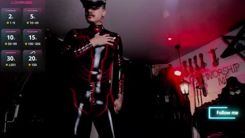   online show from October 3, 11:02 pm