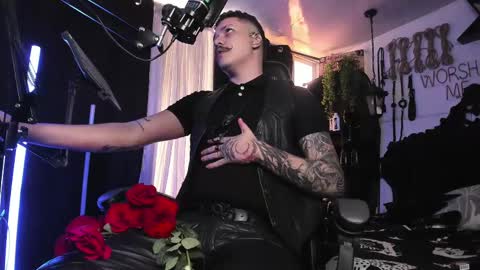   online show from February 12, 7:02 pm