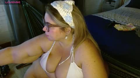 Ale online show from December 14, 9:43 pm