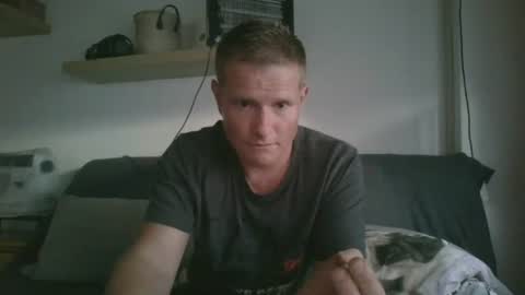 alles594462 online show from July 19, 6:43 pm