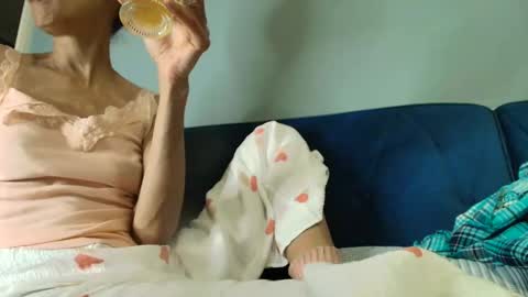 wishlist on bio online show from December 20, 4:30 am