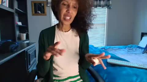 wishlist on bio online show from November 1, 9:14 pm