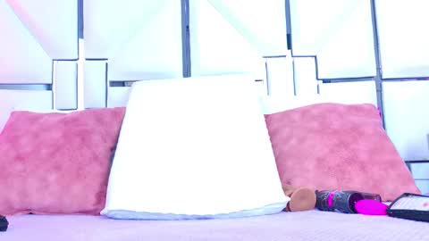 Allicia online show from March 3, 11:50 am