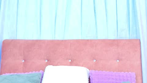 Allicia online show from November 20, 7:55 pm