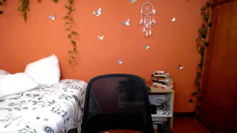 Allie  online show from October 22, 6:09 pm