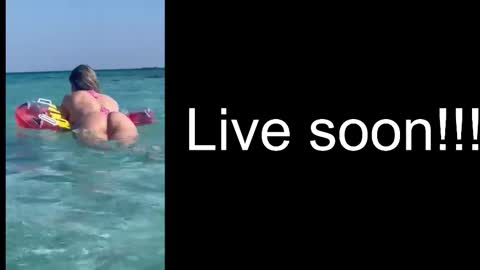 Allie online show from October 19, 5:34 am