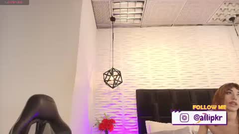 allison_parker1_ online show from July 5, 3:41 pm