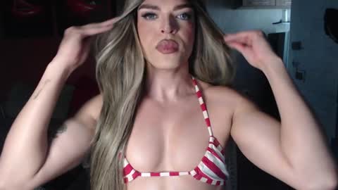Allison Victoria online show from April 25, 1:41 pm