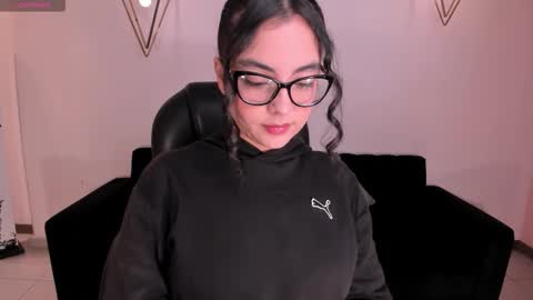 Allison Rogers online show from September 18, 3:32 am