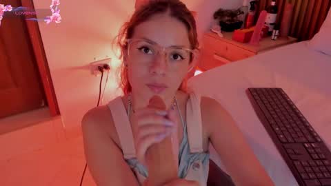 A L L I S S online show from October 25, 4:24 am