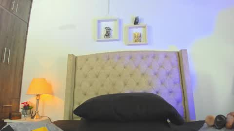 Snapshot of allisson_m chatting on February 11, 12:04 pm allisson online show from February 11, 12:04 pm