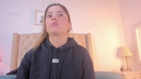 Snapshot of allisson_m chatting on October 15, 12:17 pm allisson online show from October 15, 12:17 pm