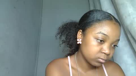 allizida01 online show from December 21, 9:27 am