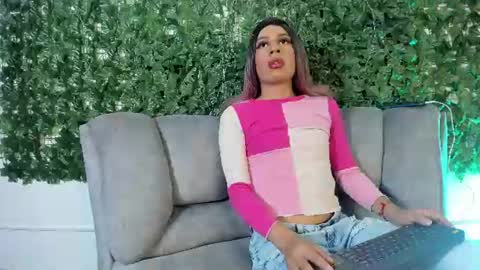 allizonkent online show from July 2, 3:23 am